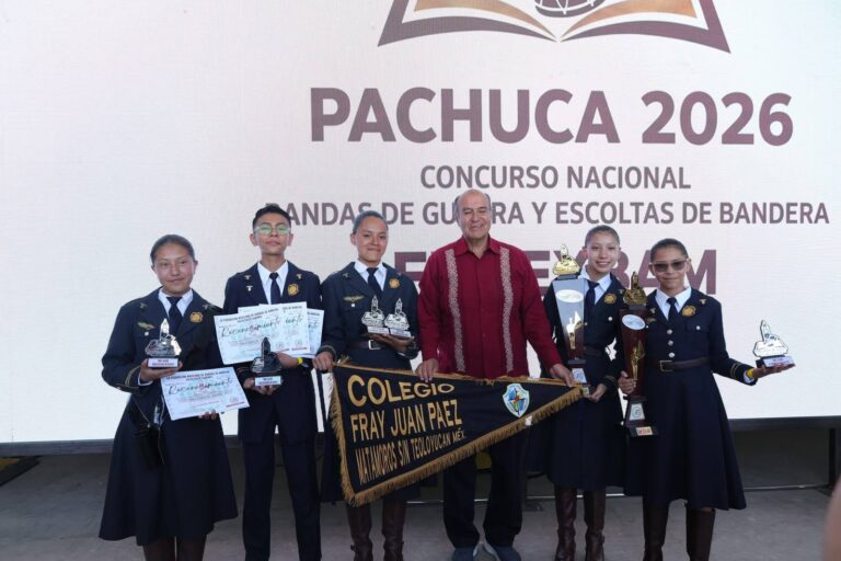 Naty Castrejón presente en la clausura del Concurso Nacional de Bandas de Guerra y Escoltas 2026