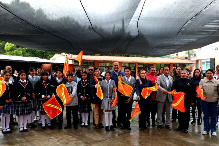 SEPH invertirá 1.7 MDP en nueva techumbre para una escuela primaria de Tepeji del Río