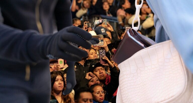 Reportan robo de celulares en la Feria de Pachuca 2026 en Panteón Rococó